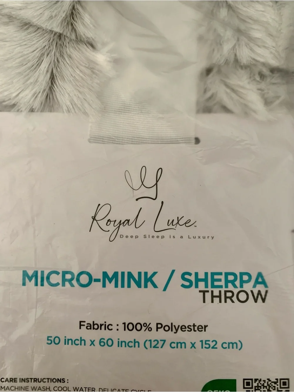 Micro-Mink Sherpa Throw - Light Gray